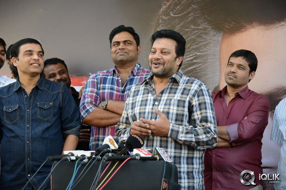 Yevadu-Movie-Success-Meet